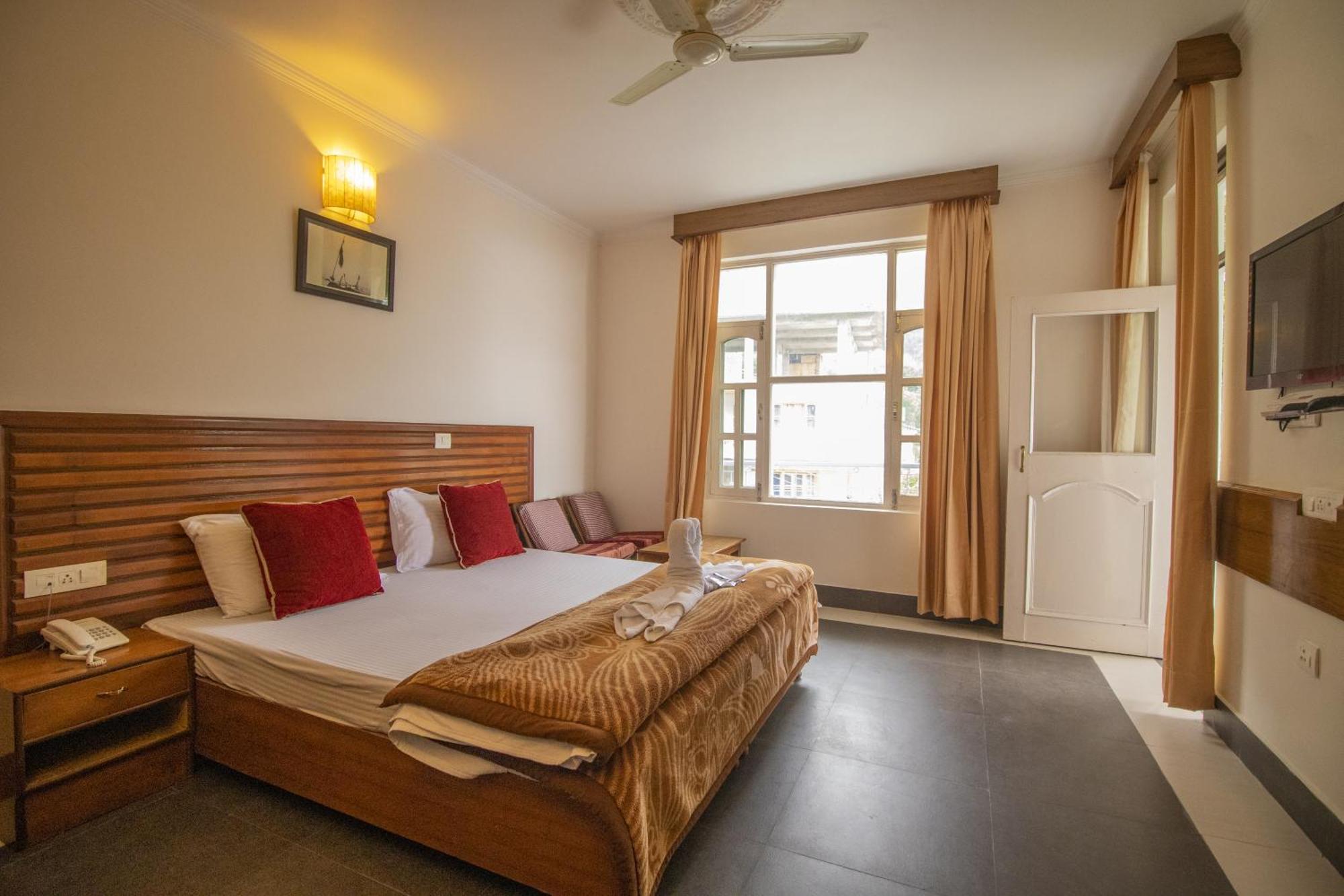 Wow Stayz2 Hotel The Lodge Dharamsala Exteriér fotografie