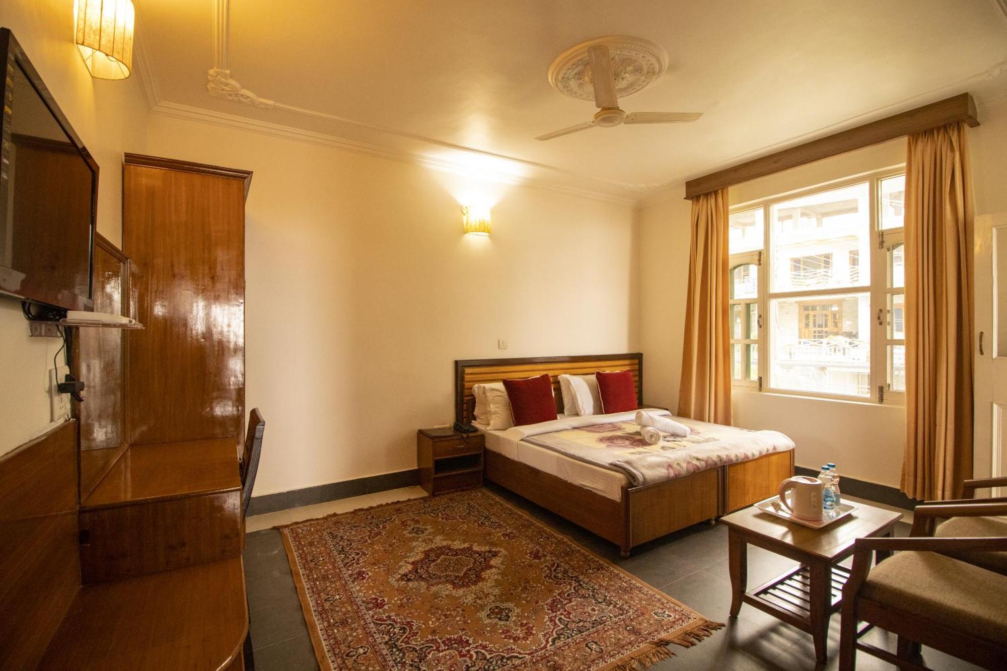 Wow Stayz2 Hotel The Lodge Dharamsala Exteriér fotografie