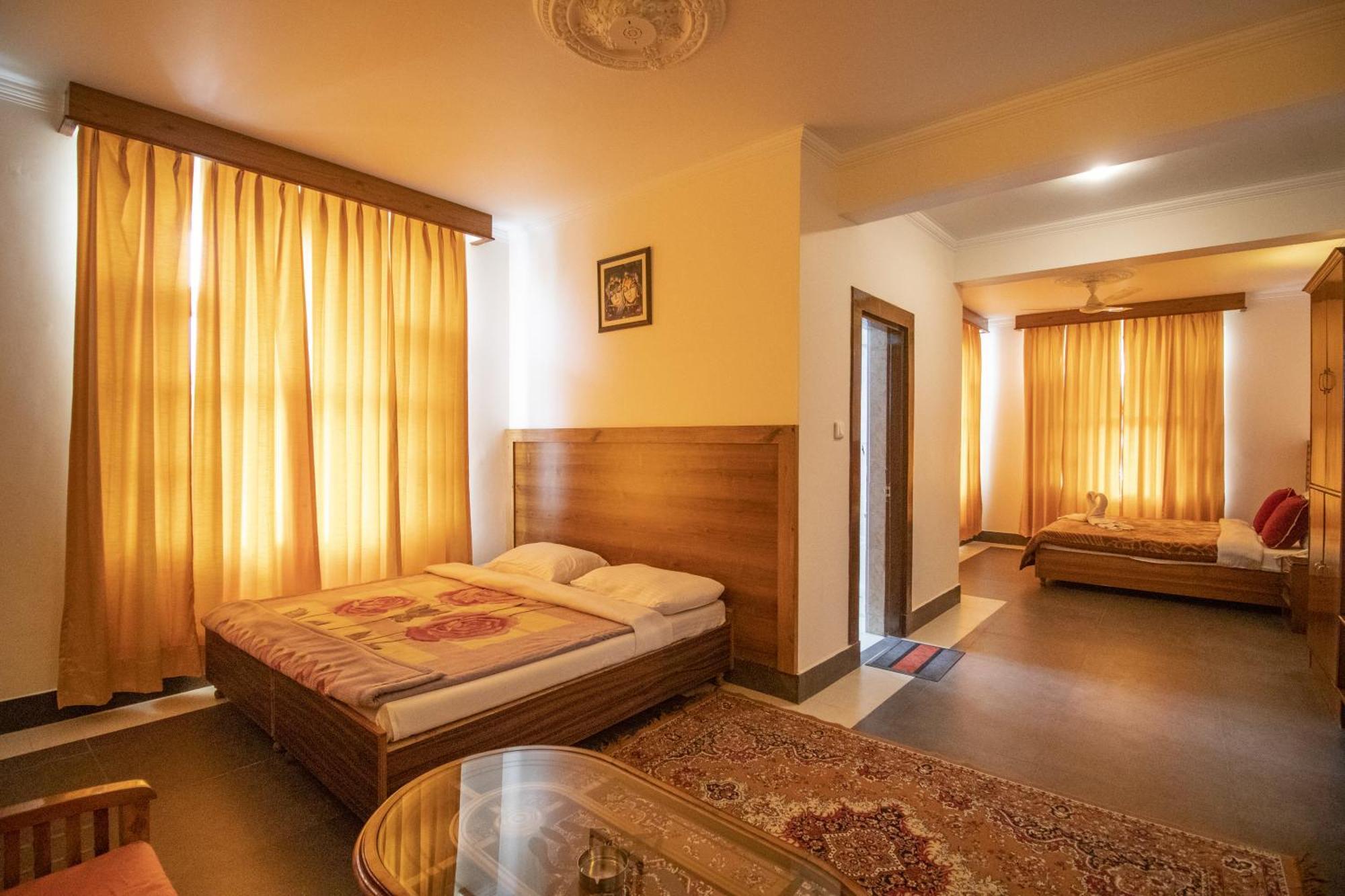 Wow Stayz2 Hotel The Lodge Dharamsala Exteriér fotografie