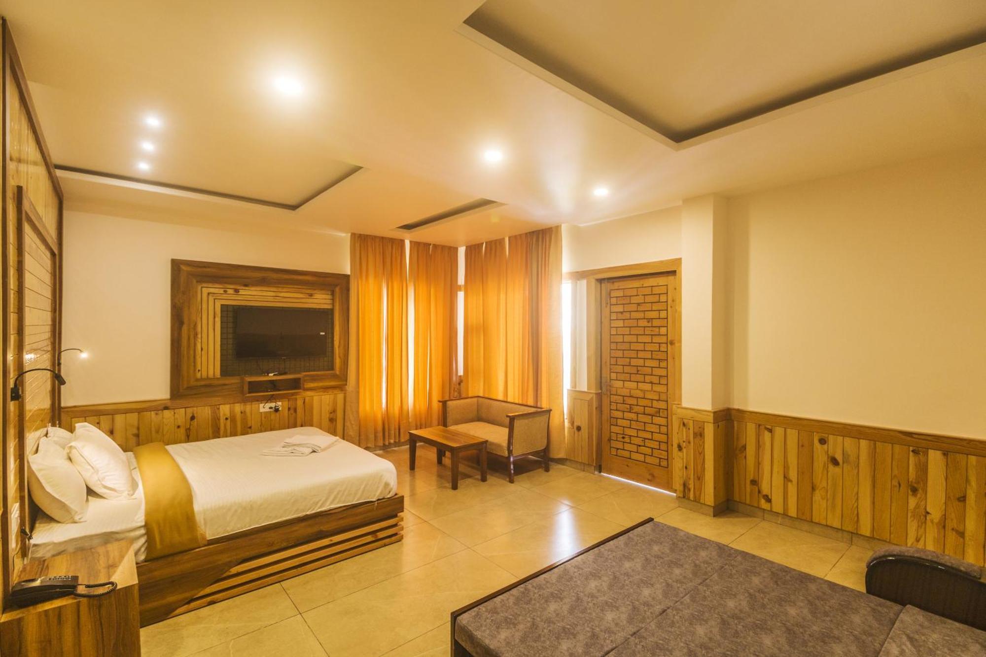 Wow Stayz2 Hotel The Lodge Dharamsala Exteriér fotografie