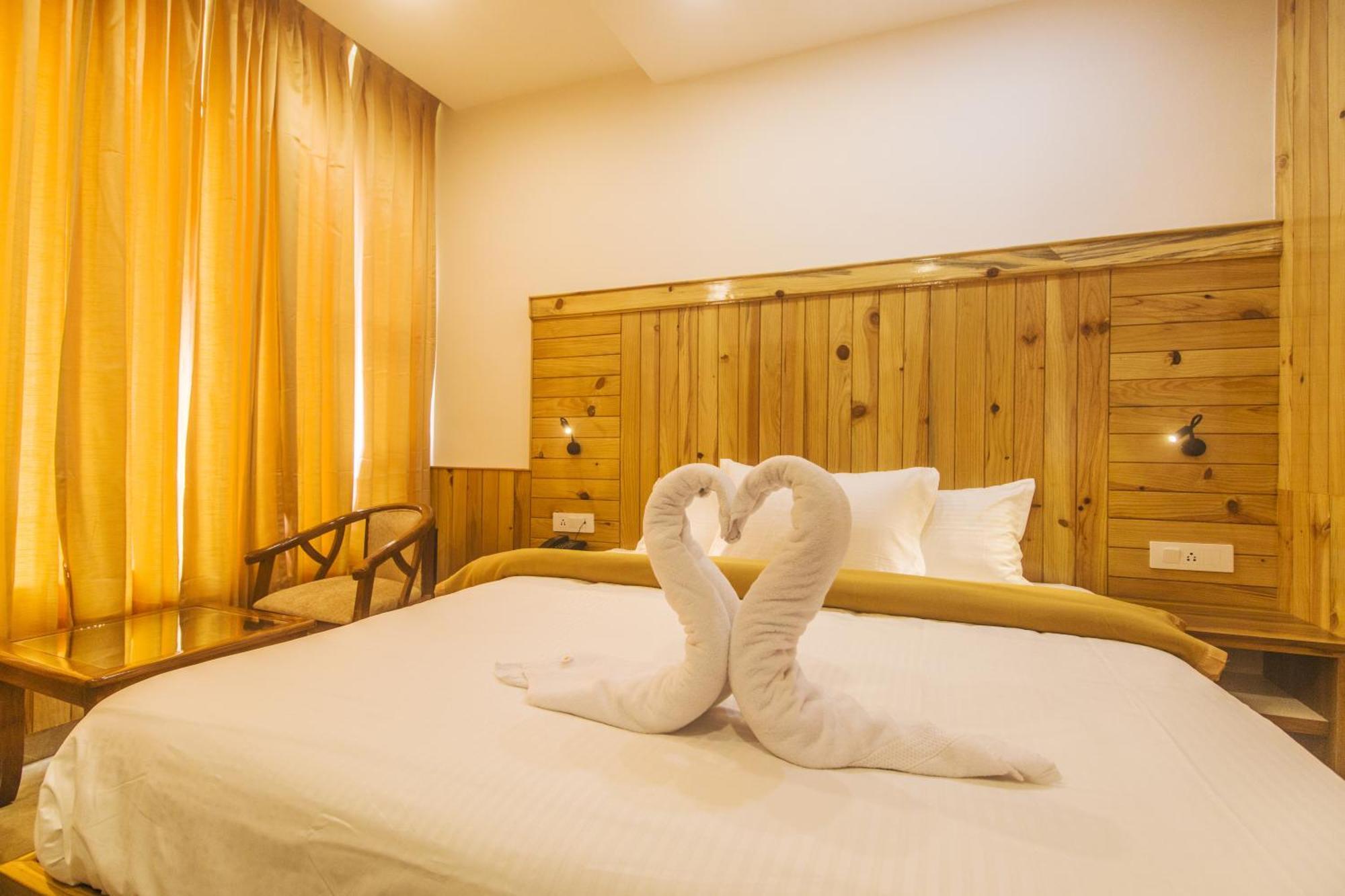 Wow Stayz2 Hotel The Lodge Dharamsala Exteriér fotografie