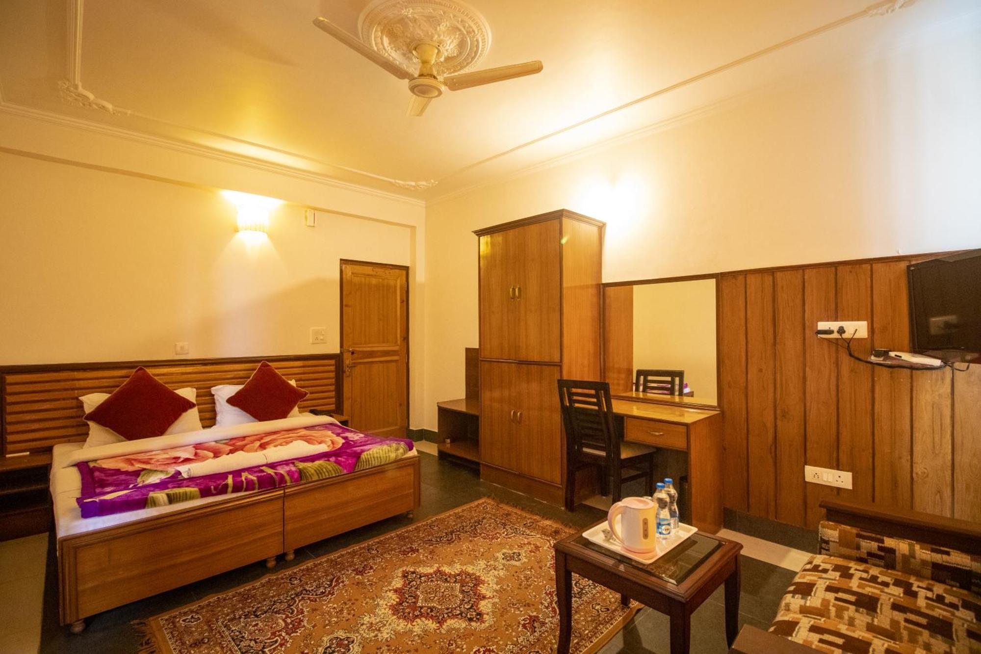 Wow Stayz2 Hotel The Lodge Dharamsala Exteriér fotografie