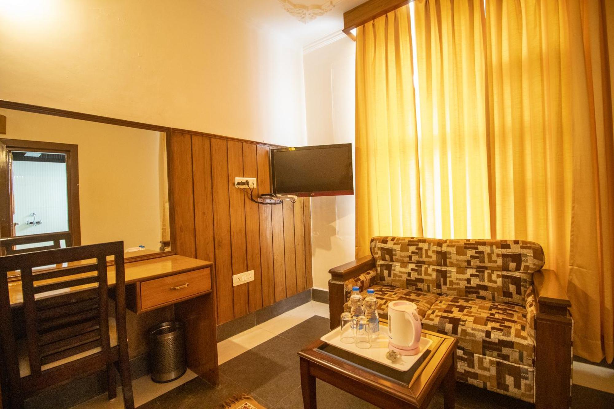 Wow Stayz2 Hotel The Lodge Dharamsala Exteriér fotografie