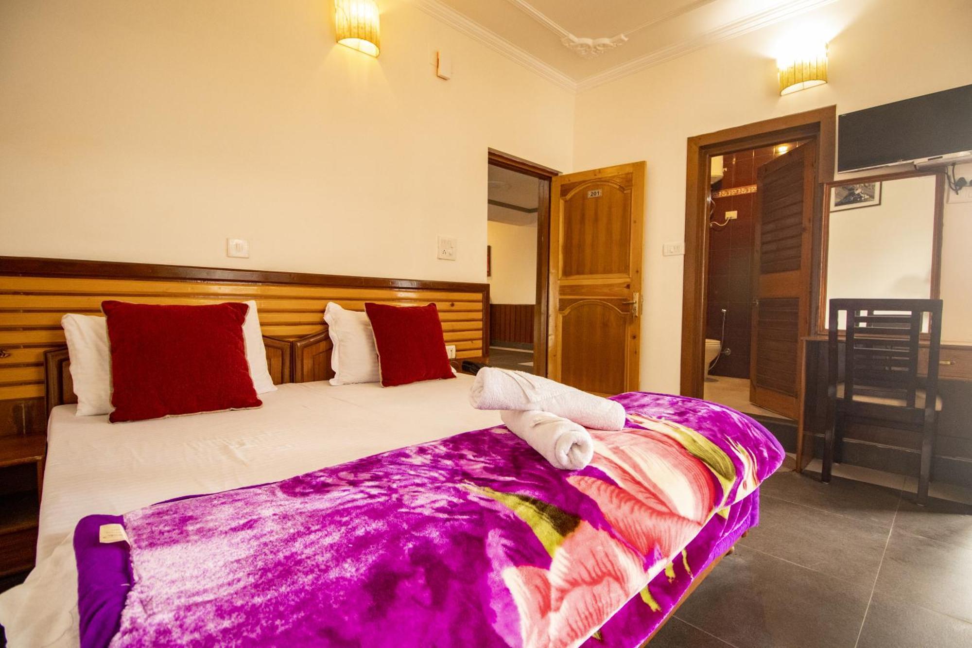 Wow Stayz2 Hotel The Lodge Dharamsala Exteriér fotografie