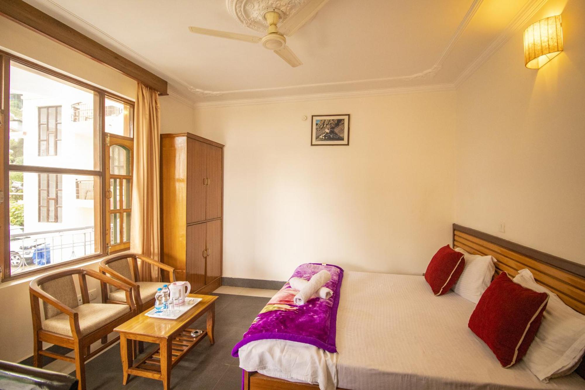Wow Stayz2 Hotel The Lodge Dharamsala Exteriér fotografie